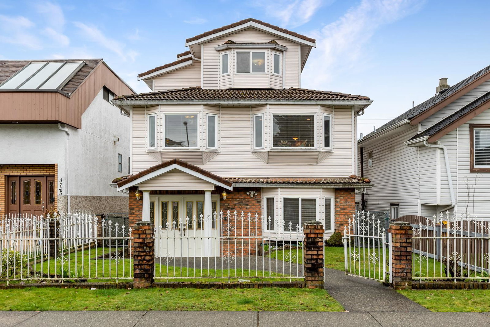 Listing Image 1