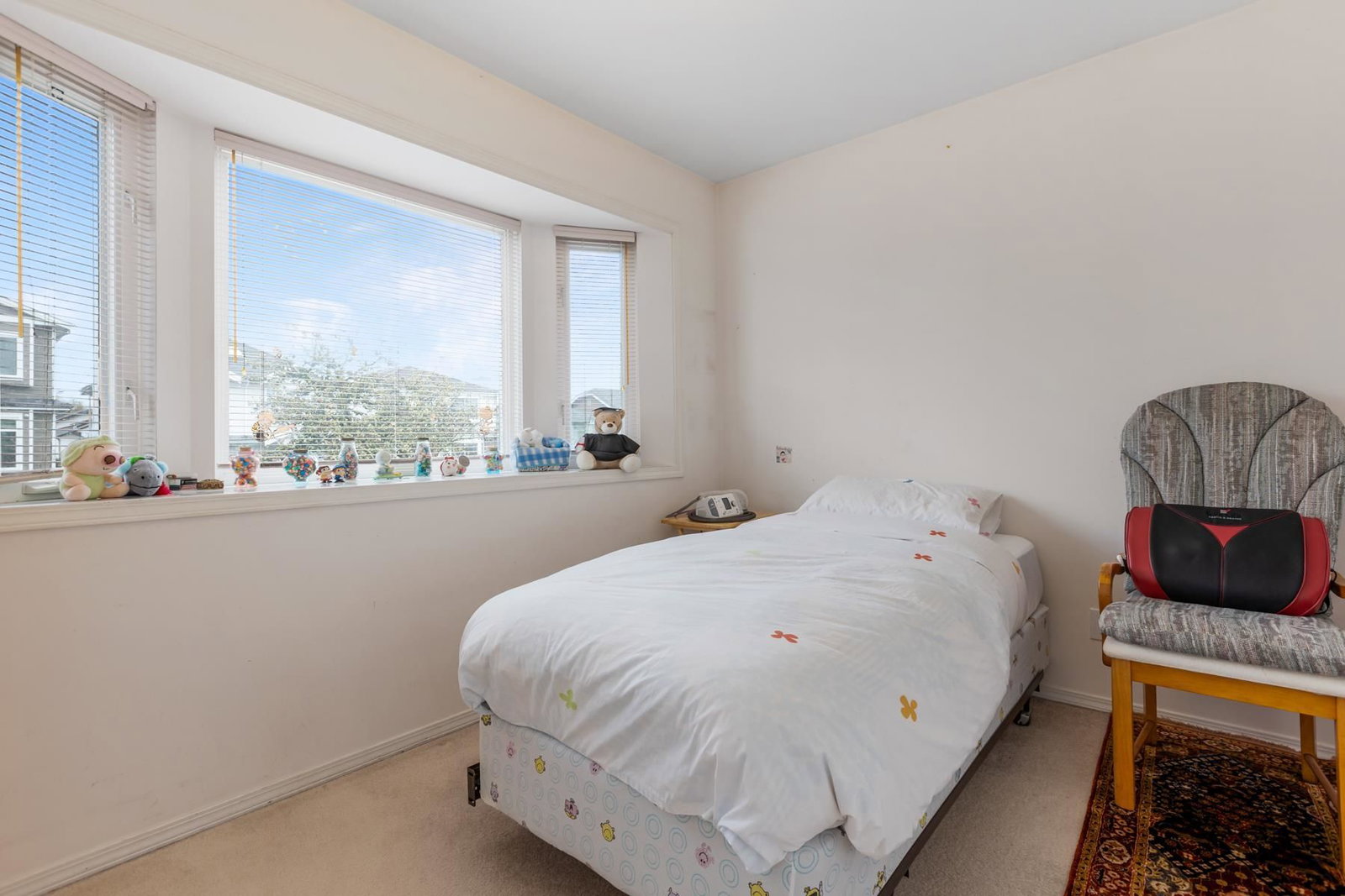 Listing Image 9