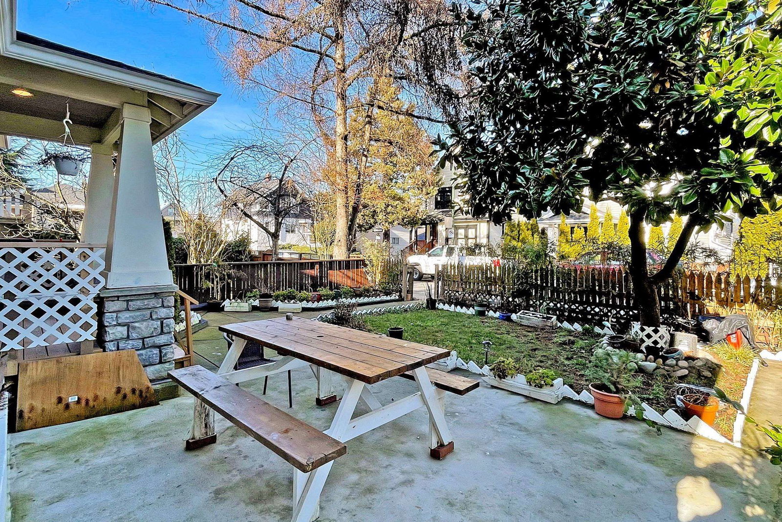 Listing Image 8