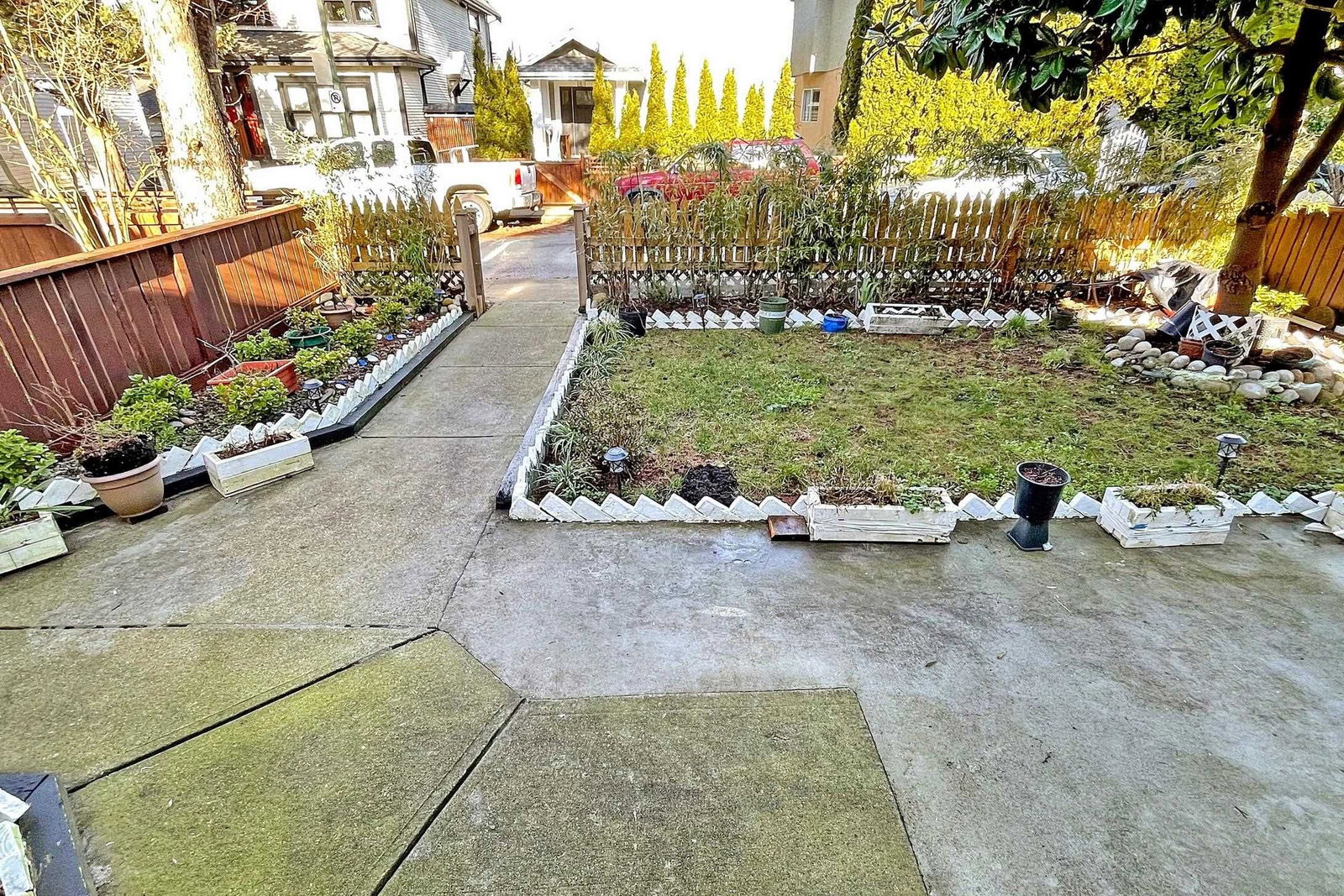 Listing Image 9