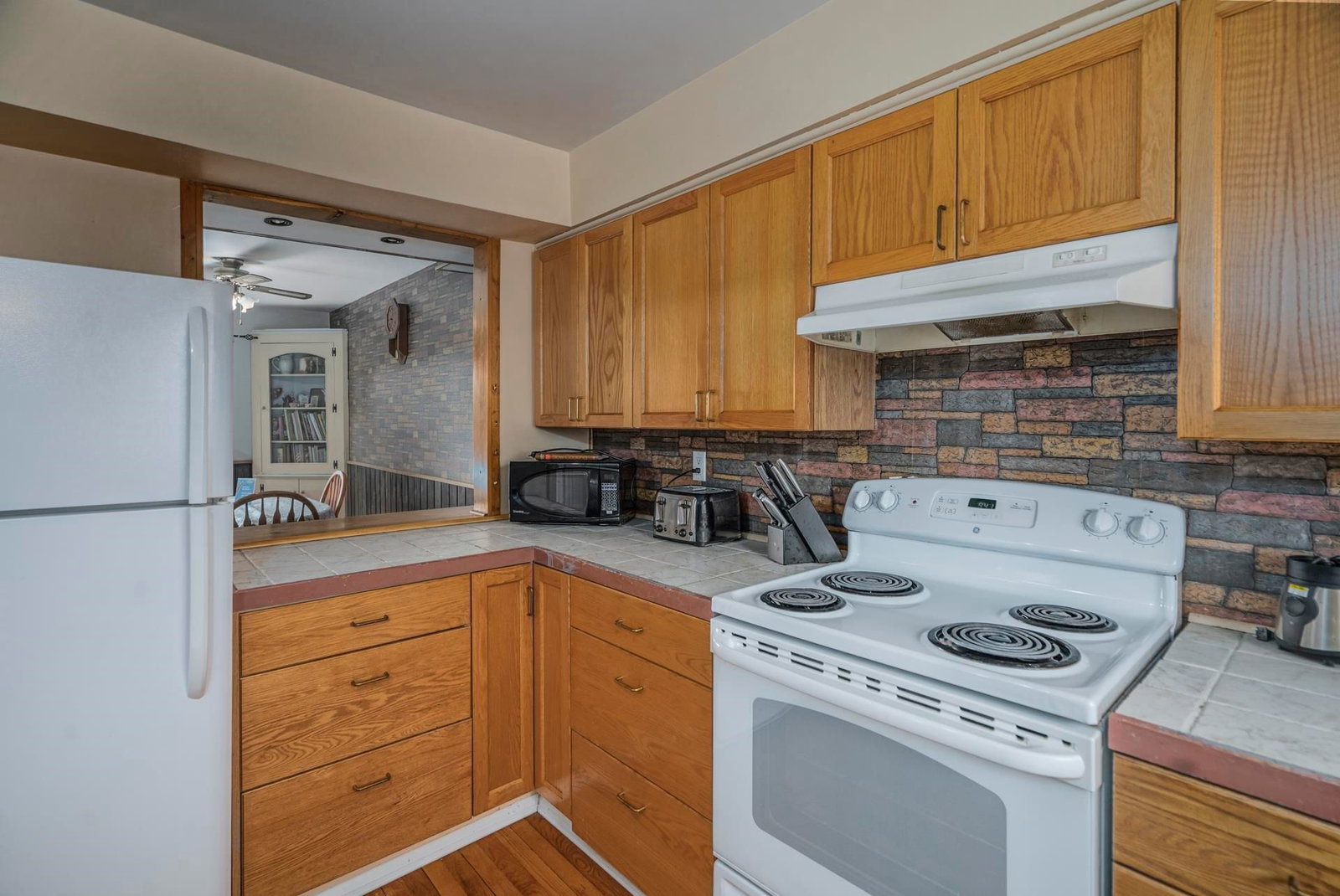 Listing Image 15