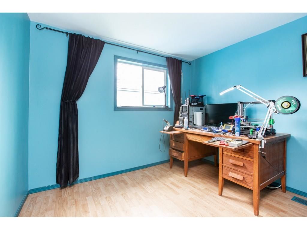 Listing Image 17