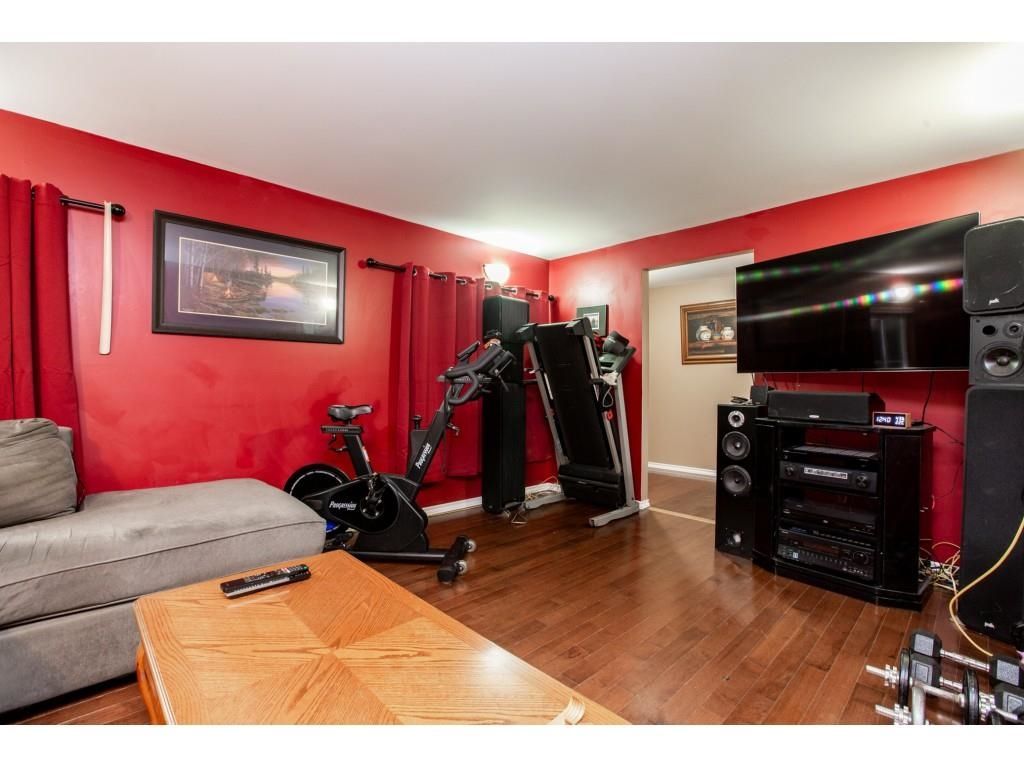 Listing Image 6