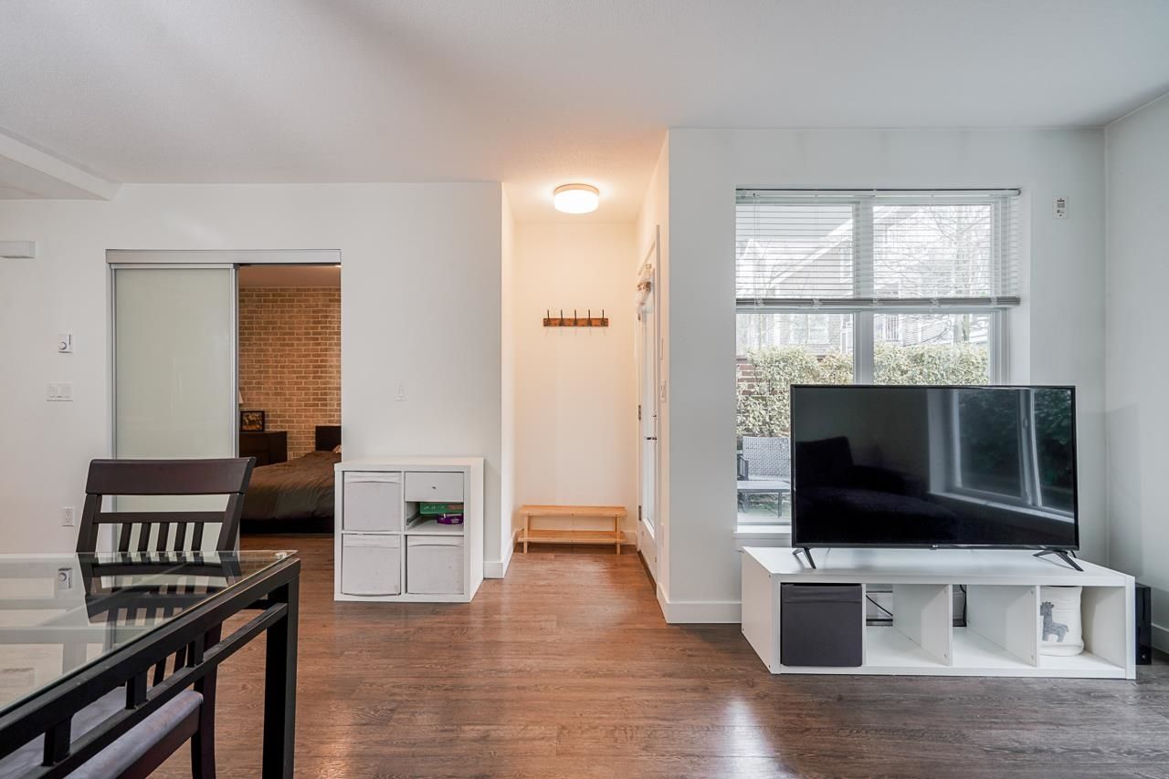 Listing Image 5