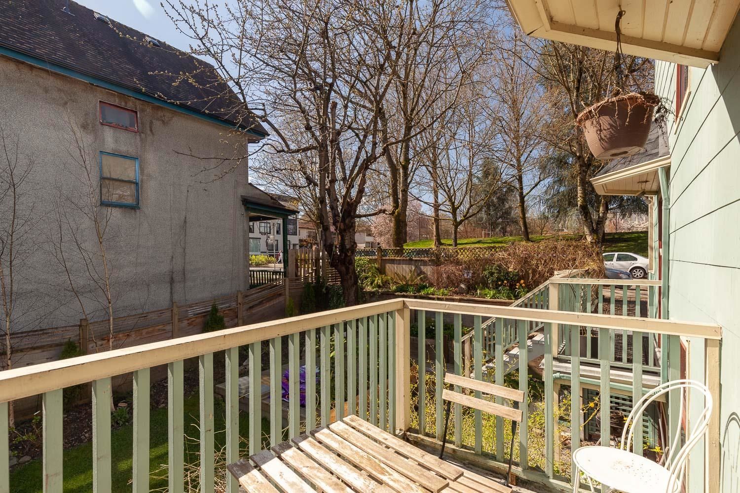 Listing Image 12
