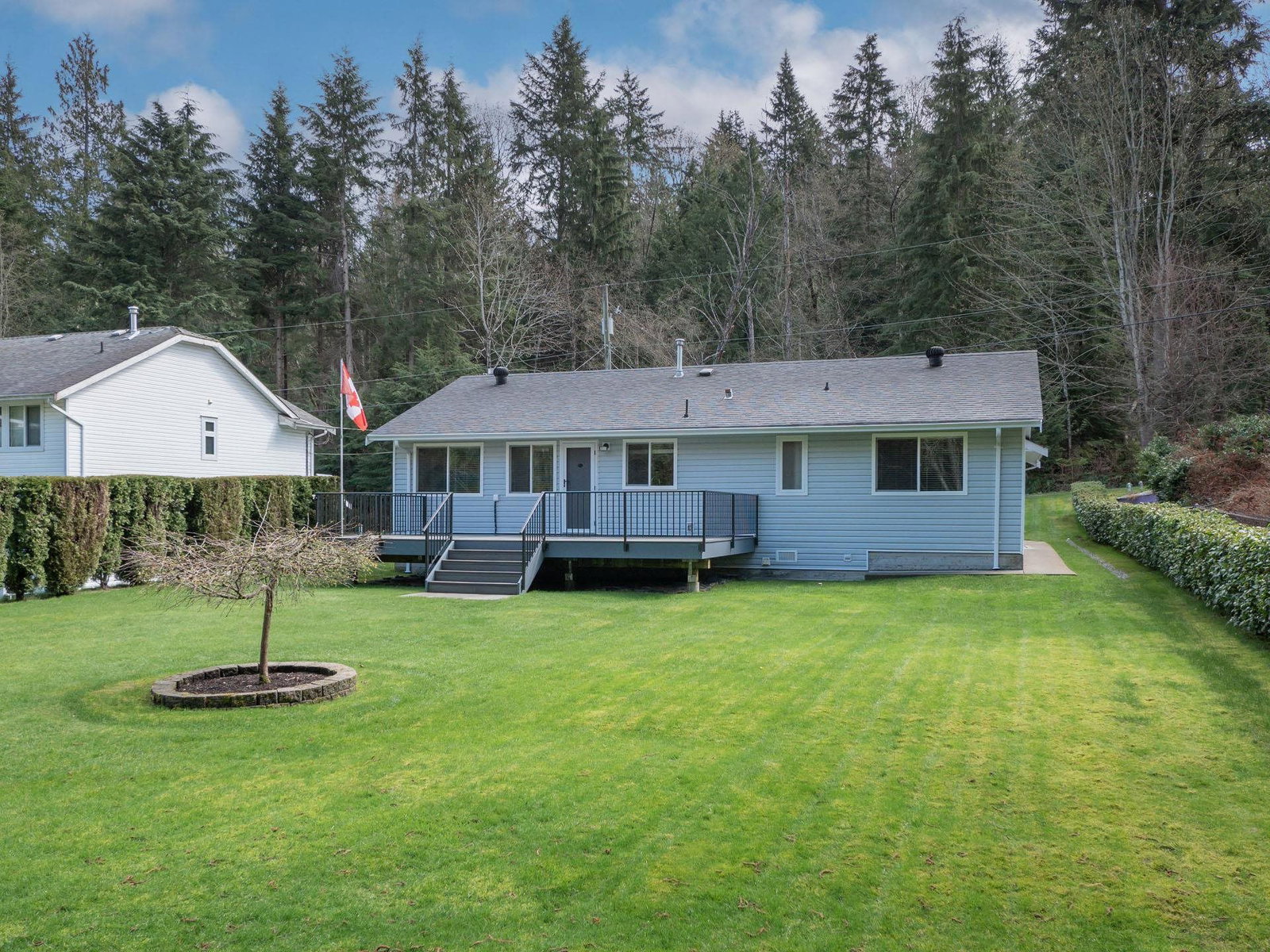 Listing Image 6