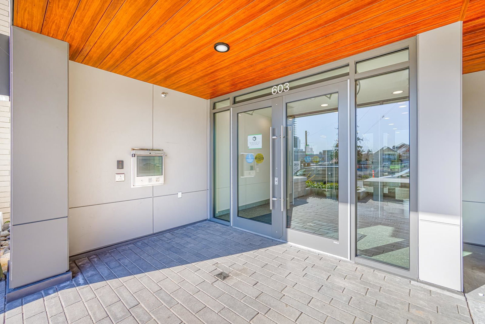 Listing Image 23