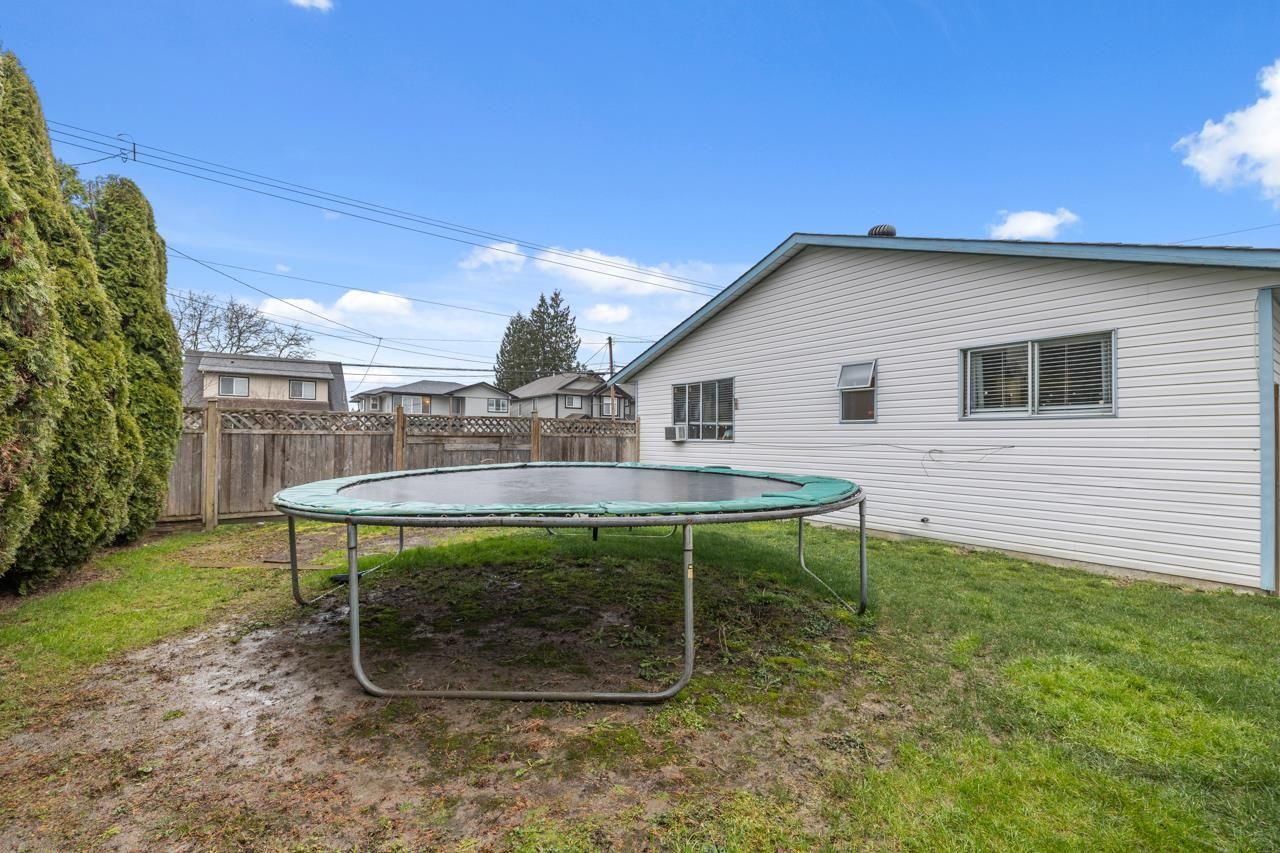 Listing Image 18