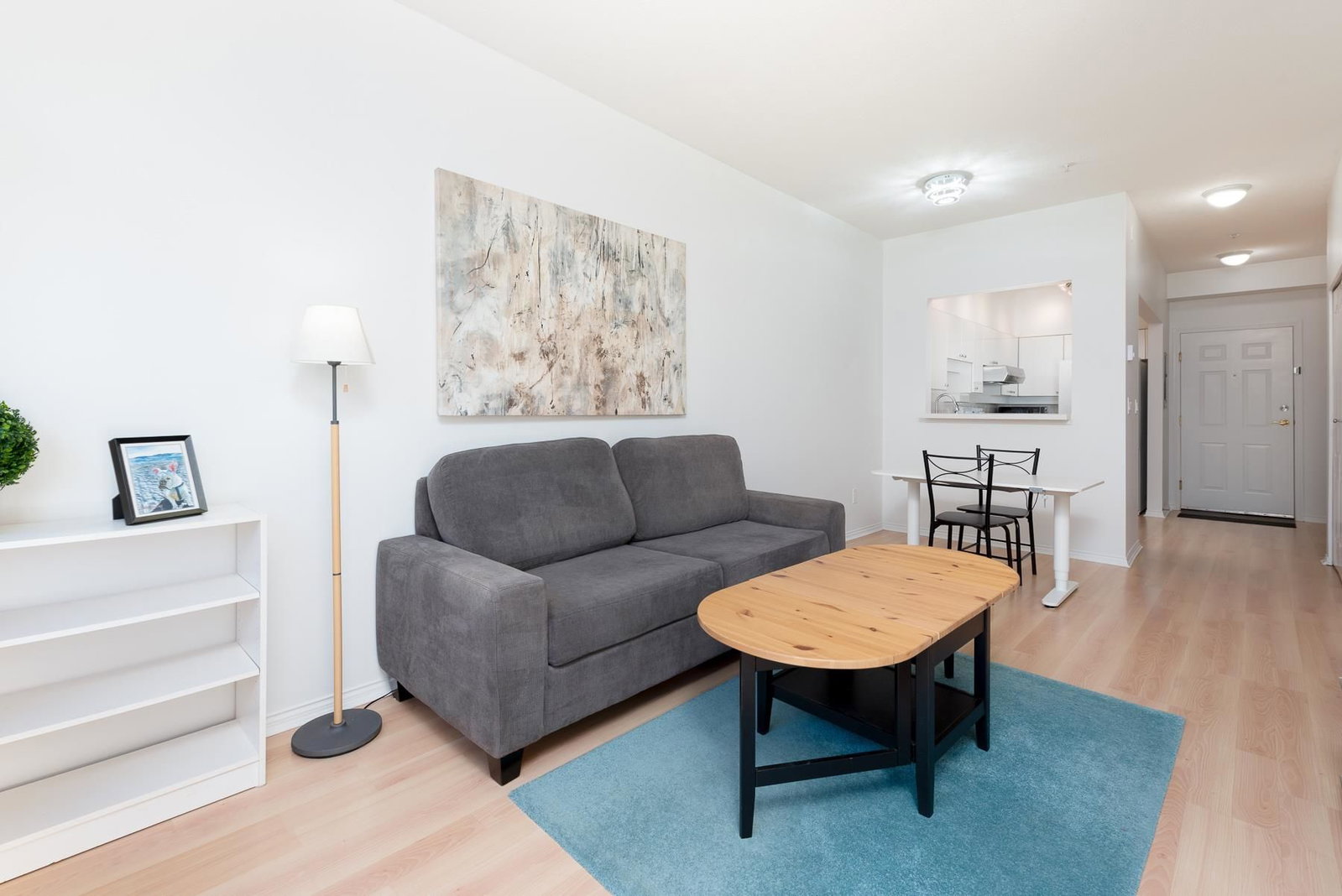 Listing Image 5