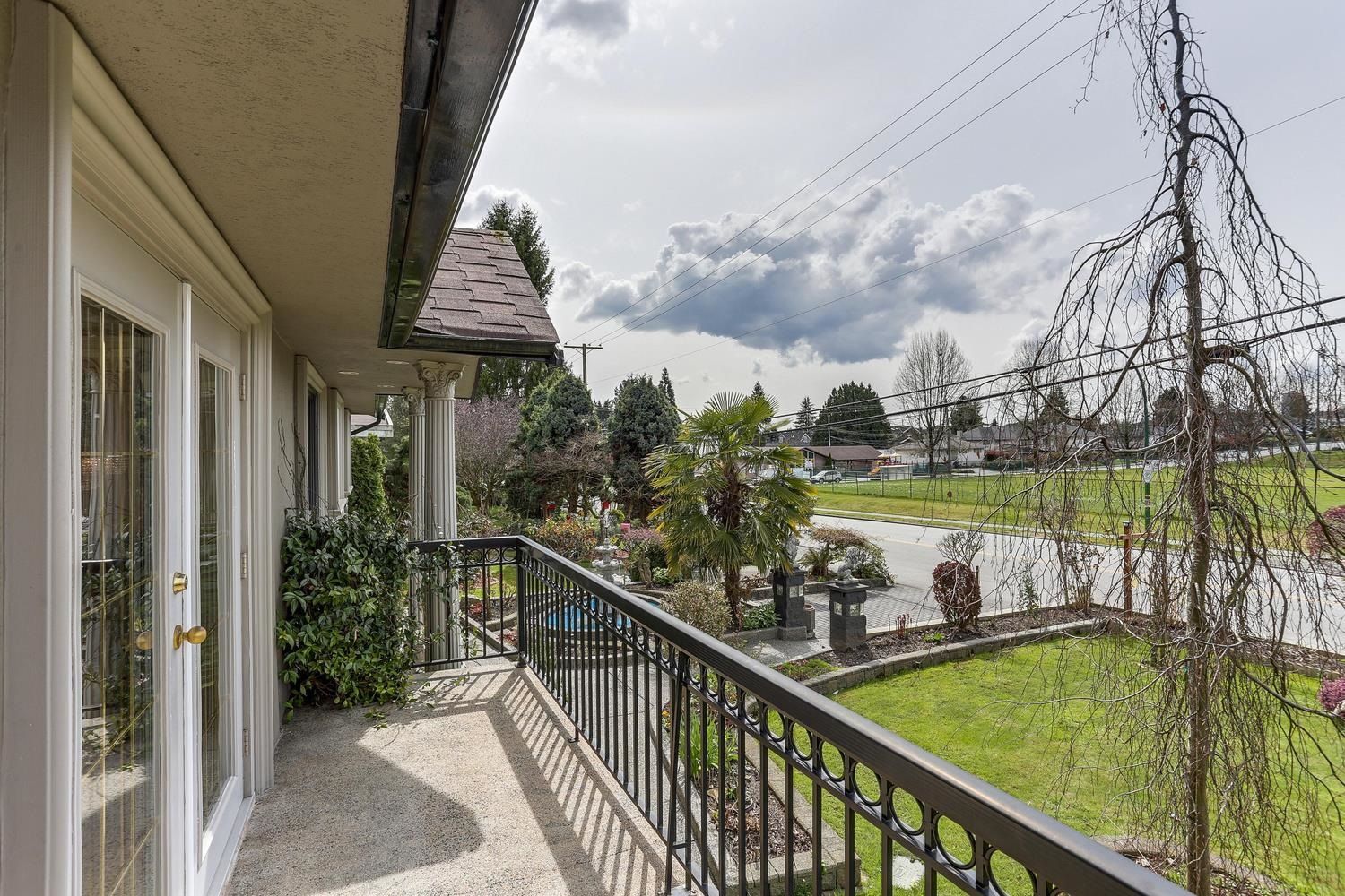 Listing Image 16