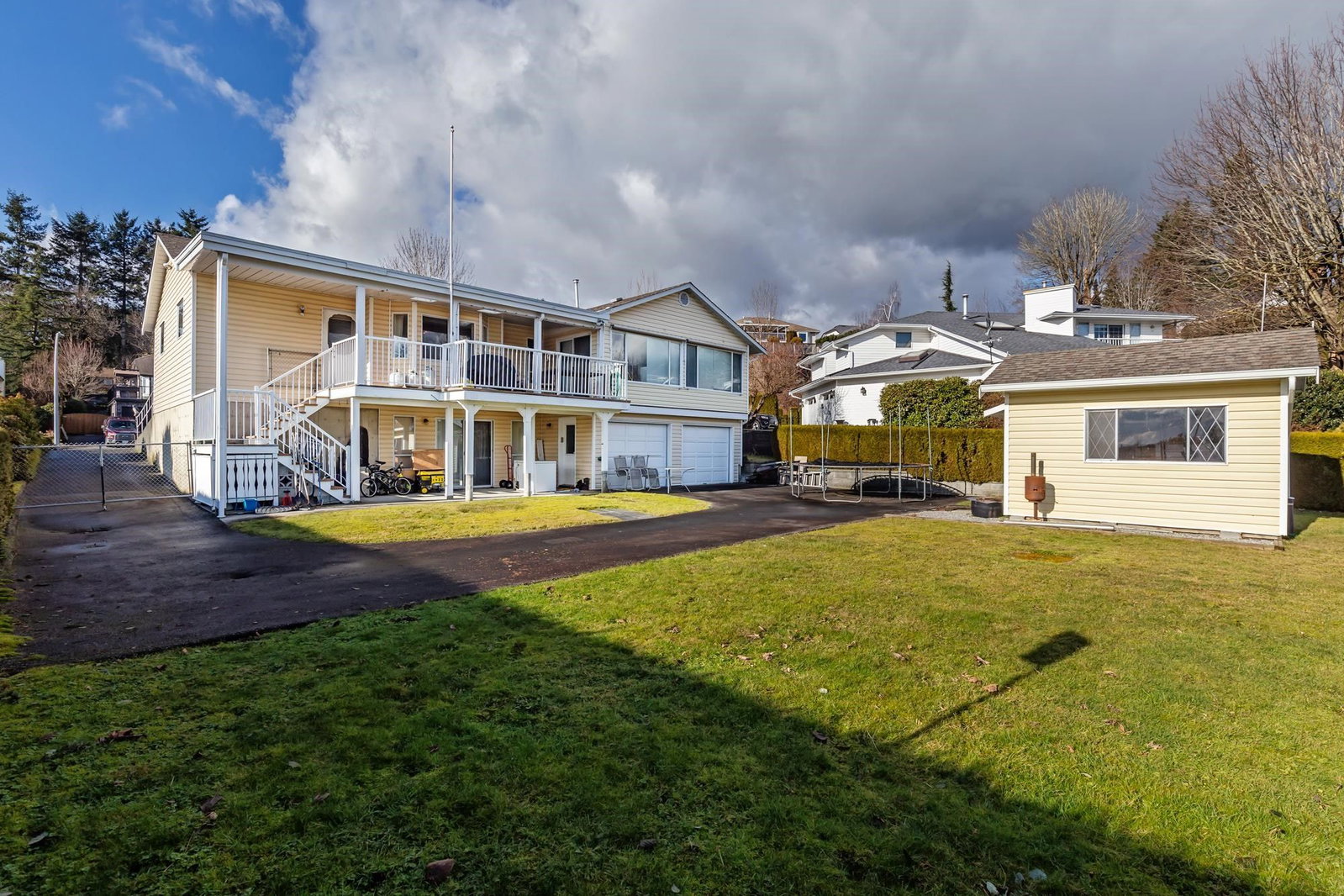 Listing Image 5