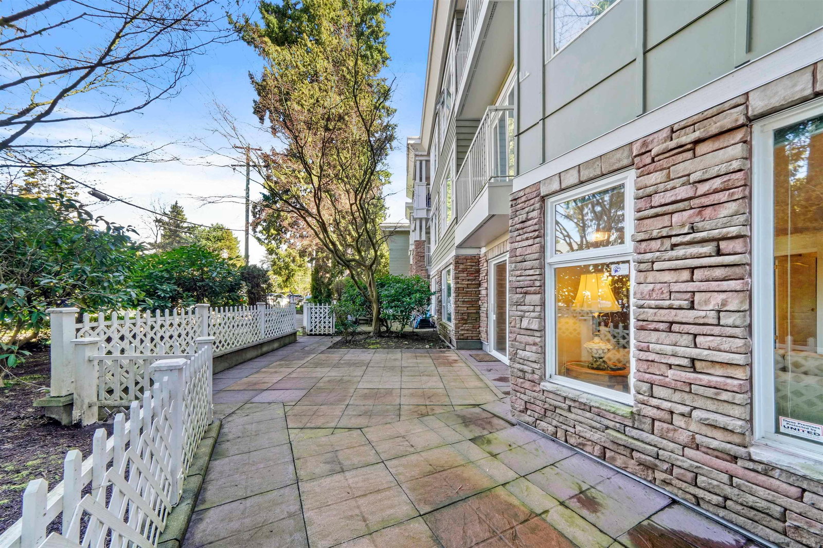Listing Image 17