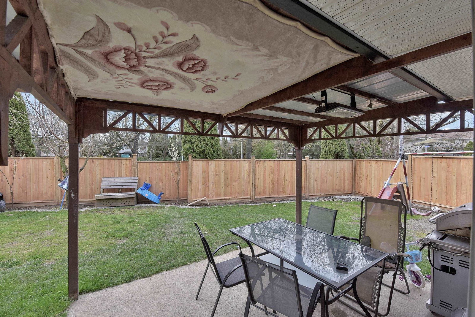 Listing Image 12