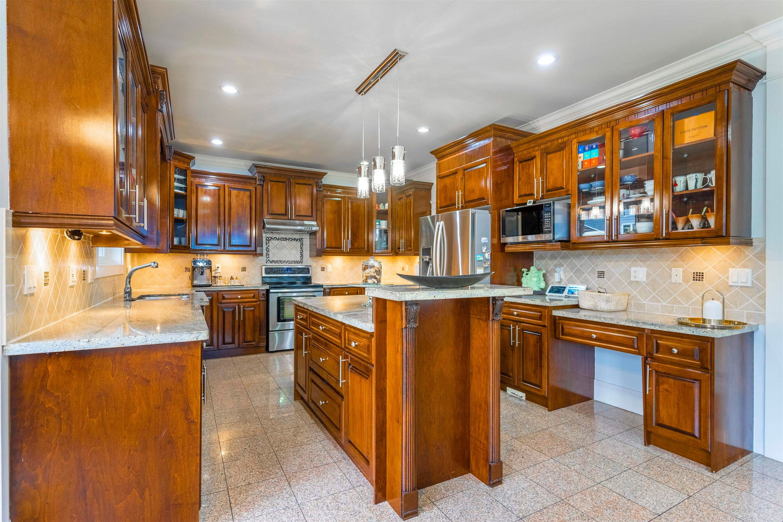 Listing Image 9