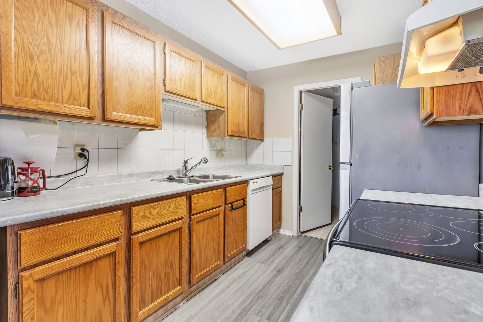 Listing Image 16