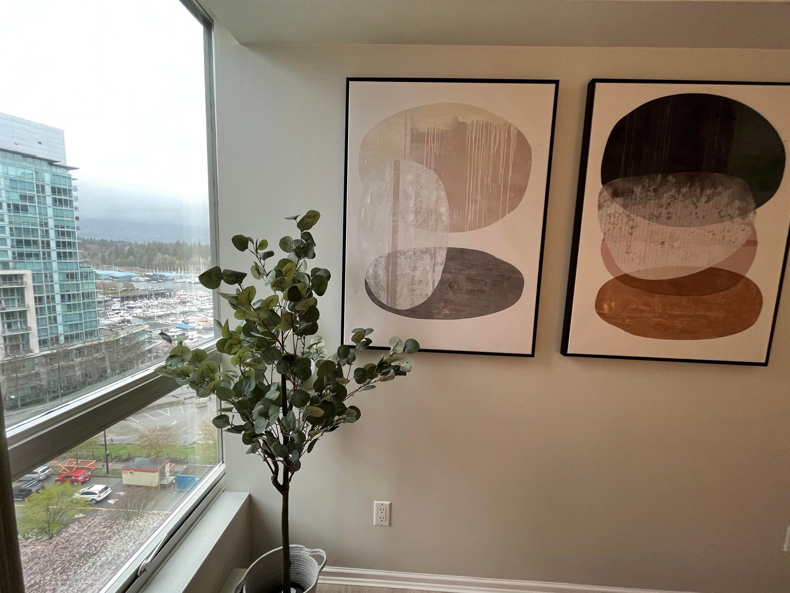 Listing Image 21