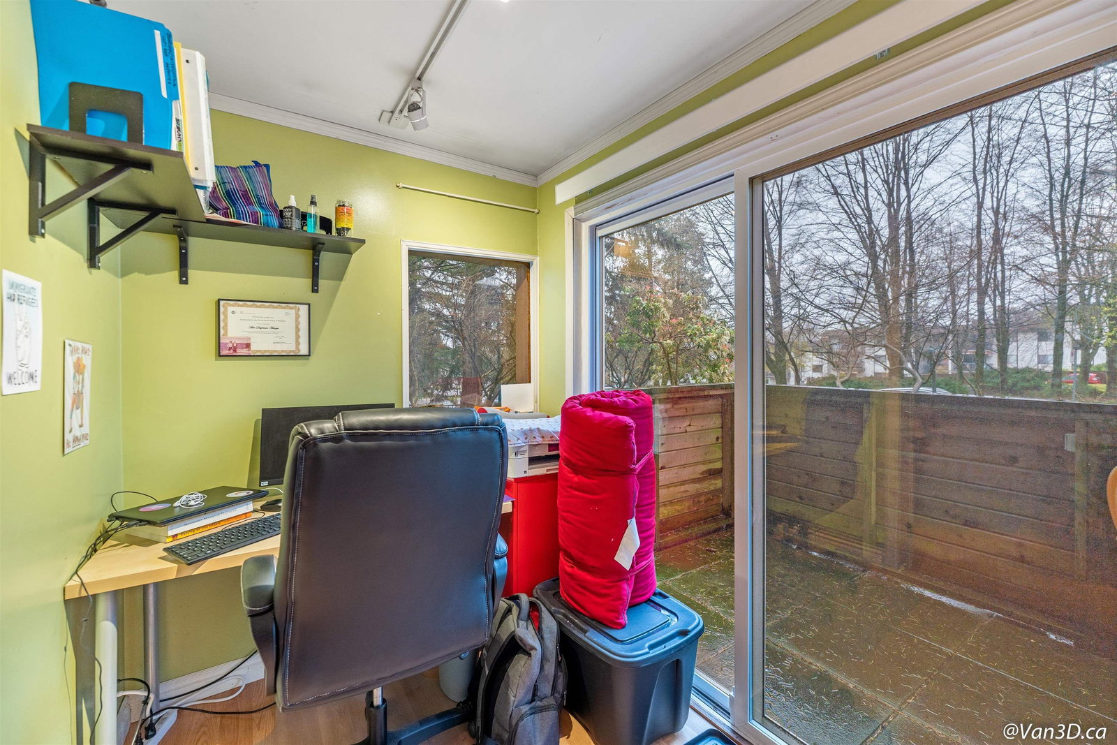 Listing Image 8