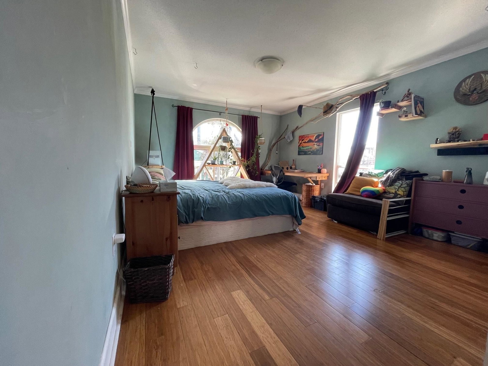 Listing Image 11
