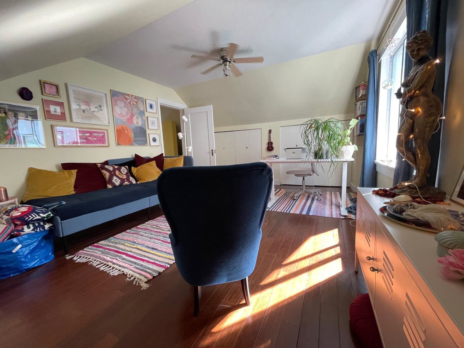 Listing Image 19