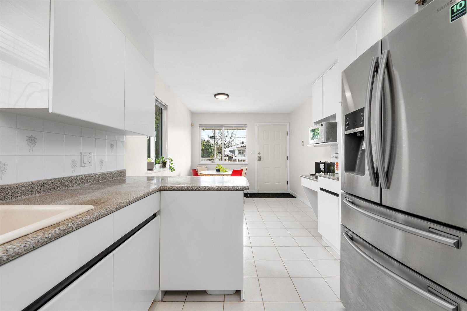 Listing Image 15