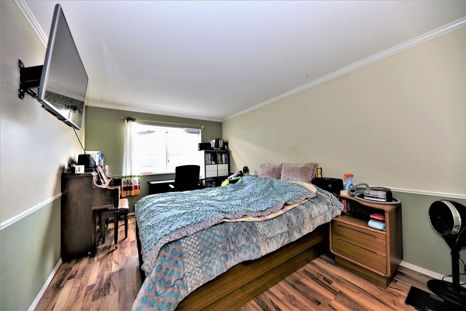 Listing Image 14