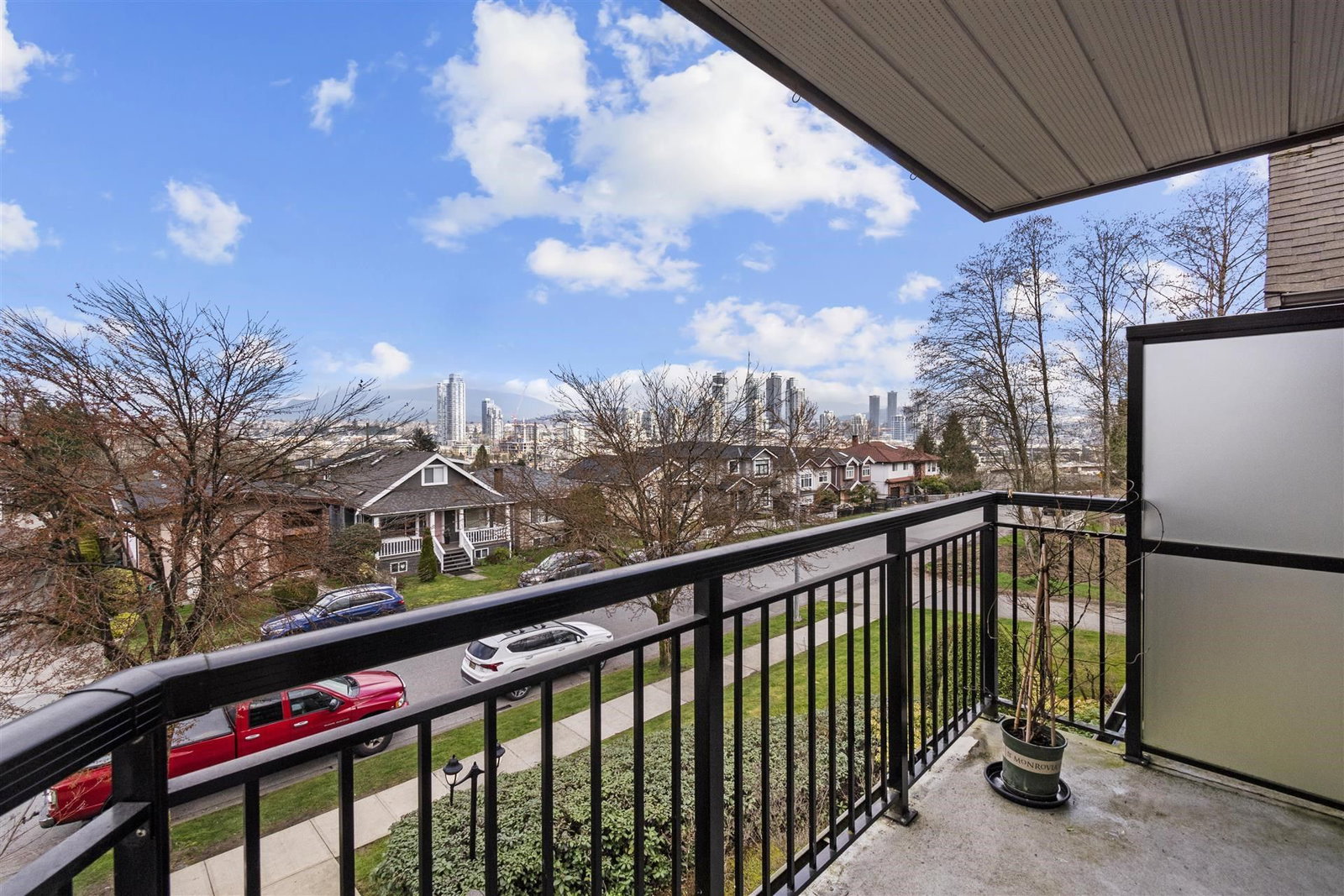Listing Image 14
