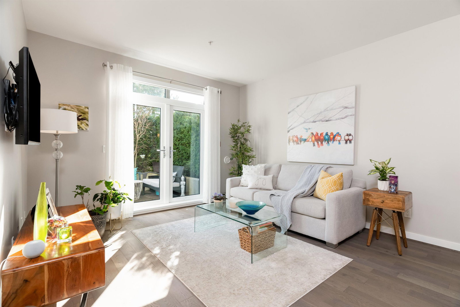 Listing Image 11