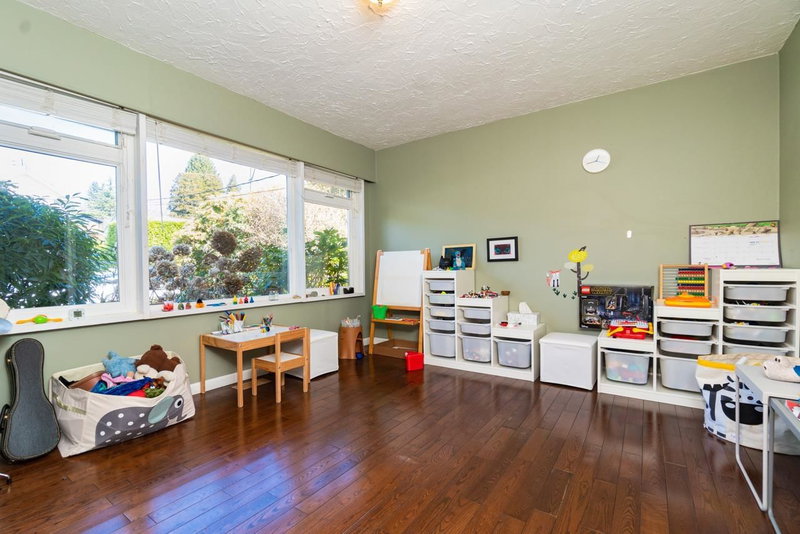 1126 Kings Avenue, West Vancouver, V7T 2C3 | Image 3