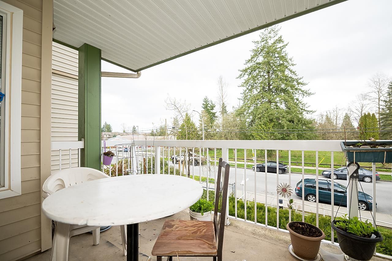 Listing Image 8