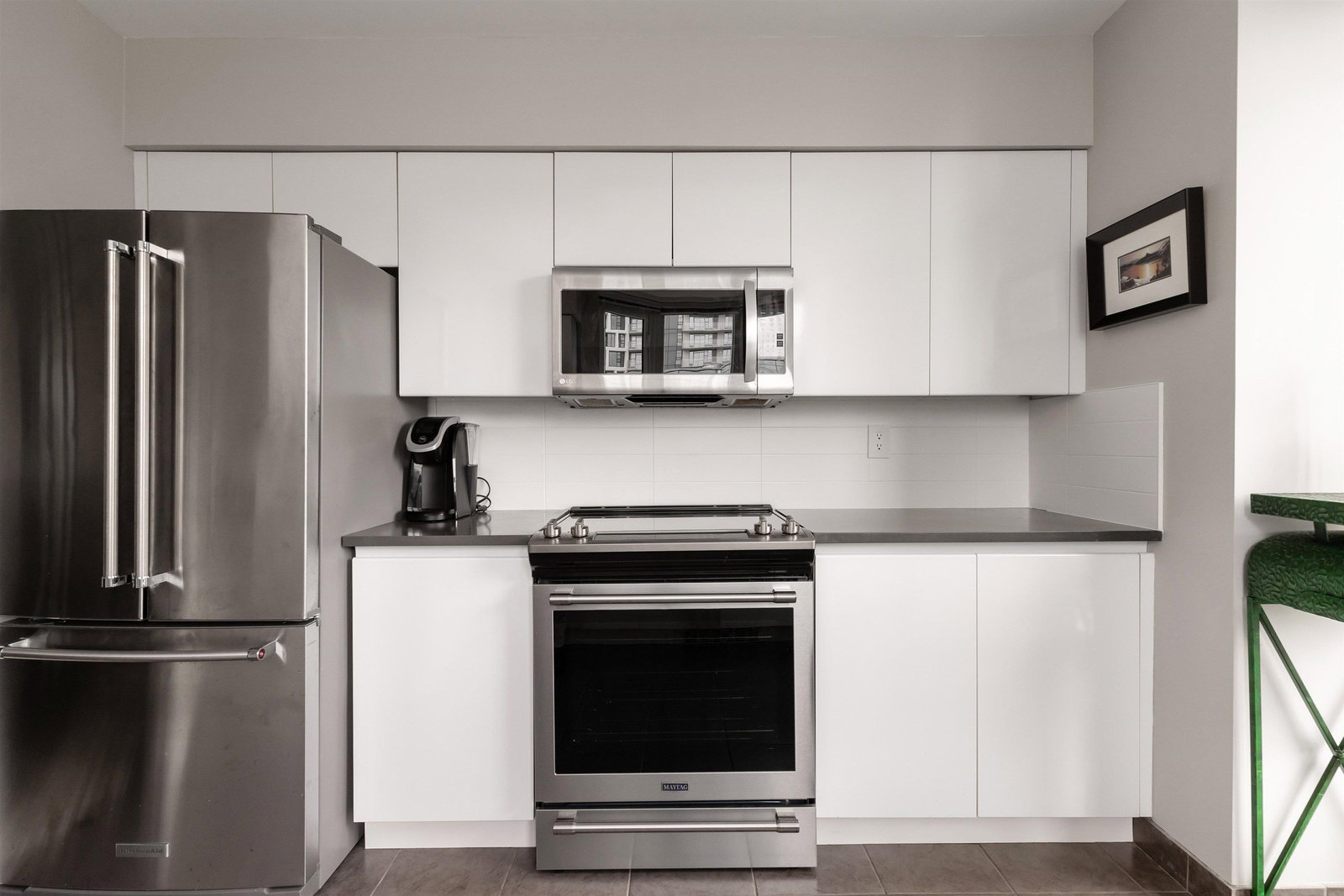 Listing Image 12