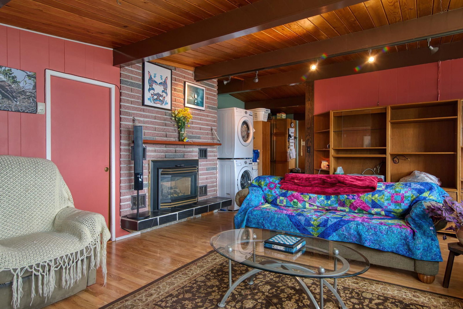 Listing Image 9