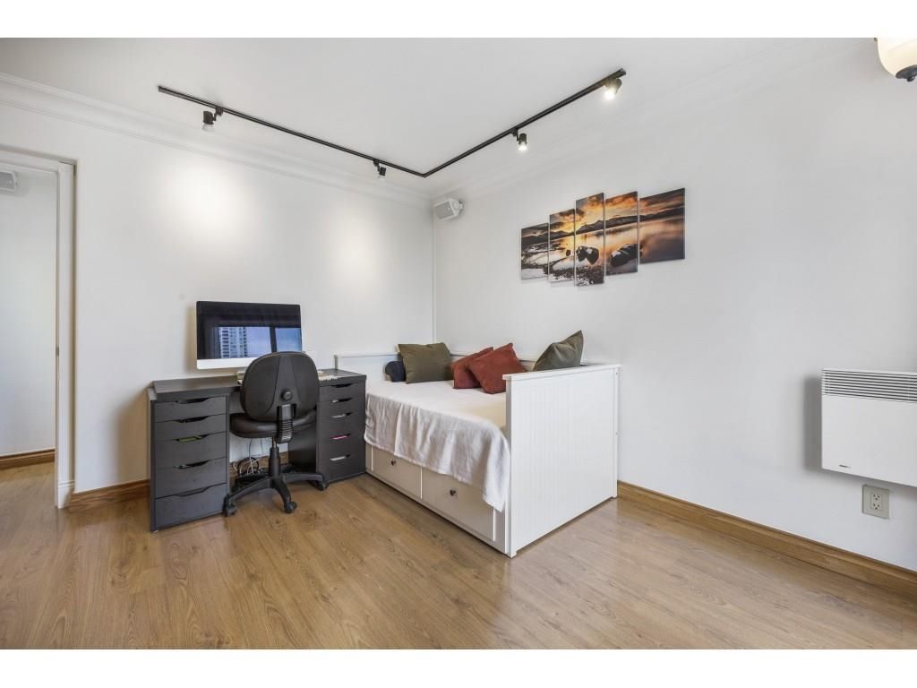 Listing Image 25
