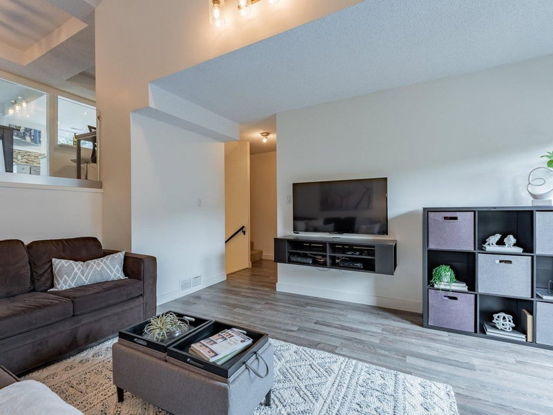 26 - 230 15th Street, North Vancouver, V7M 1S2 | Image 3