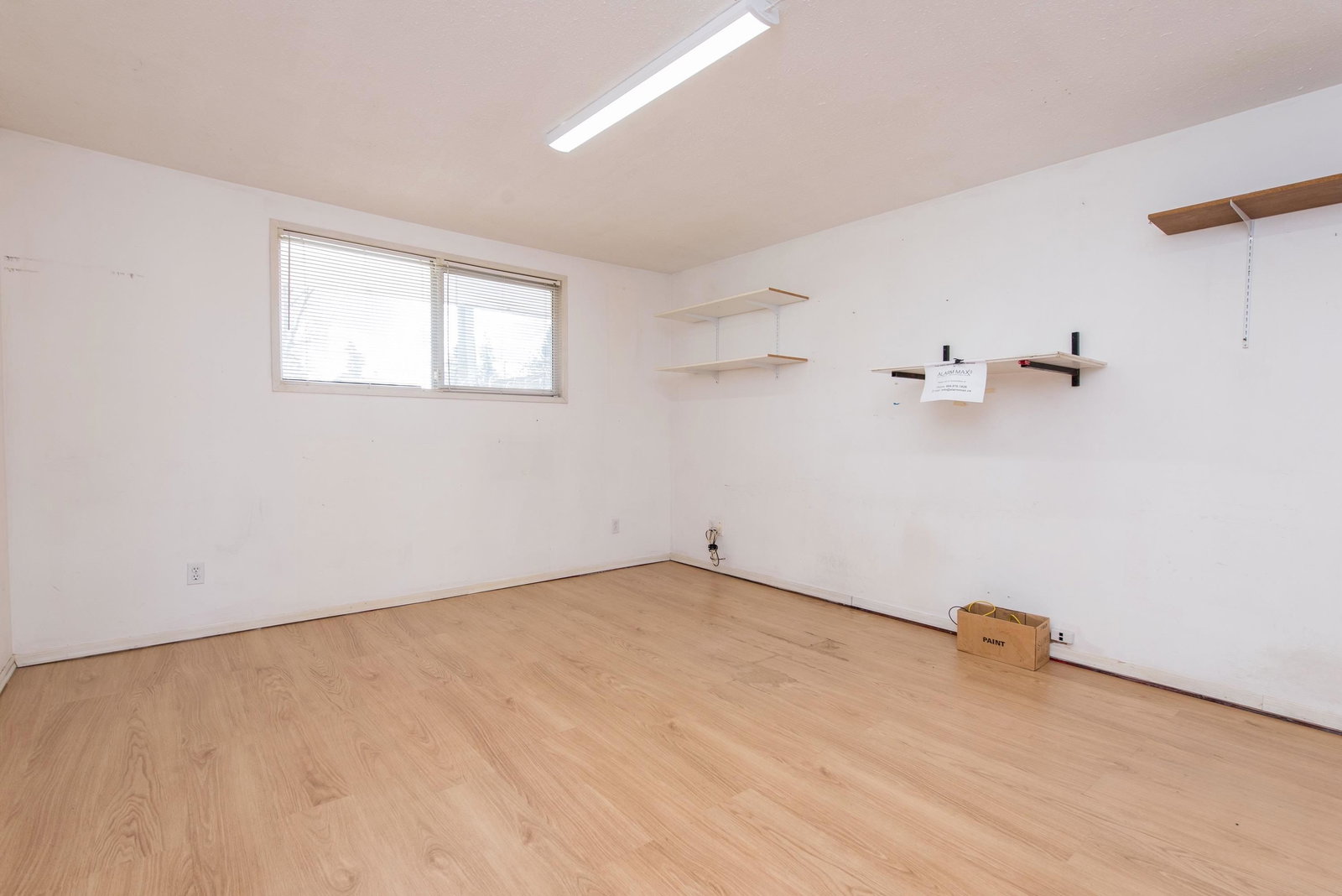 Listing Image 16