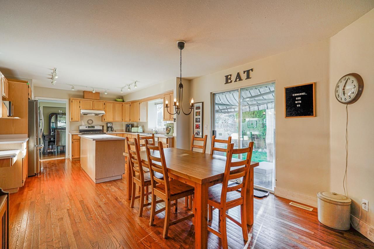 Listing Image 12