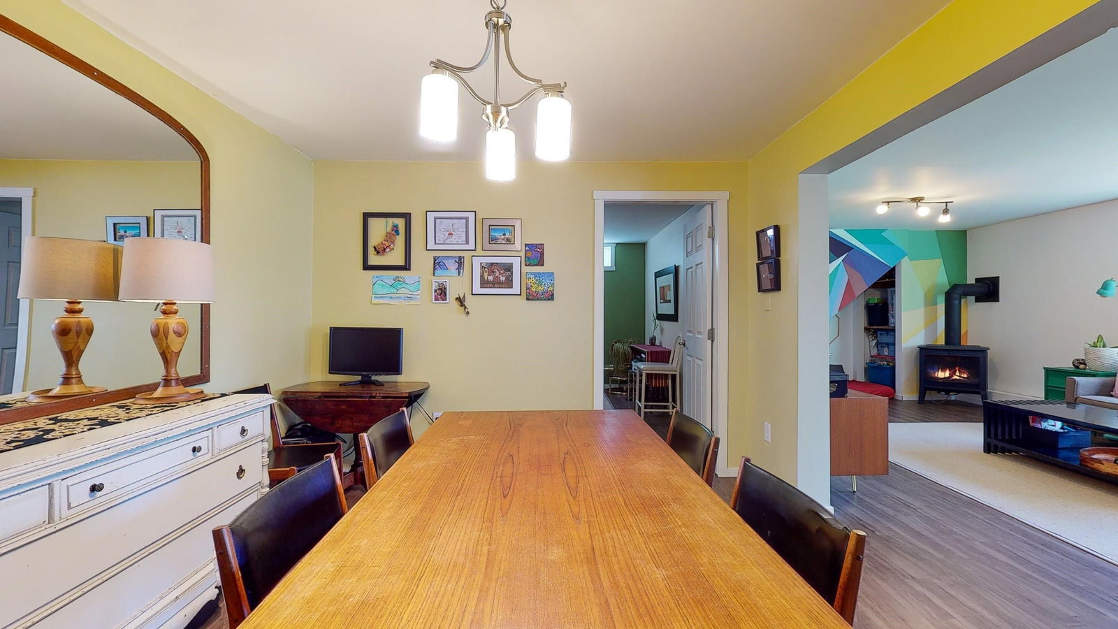 Listing Image 9