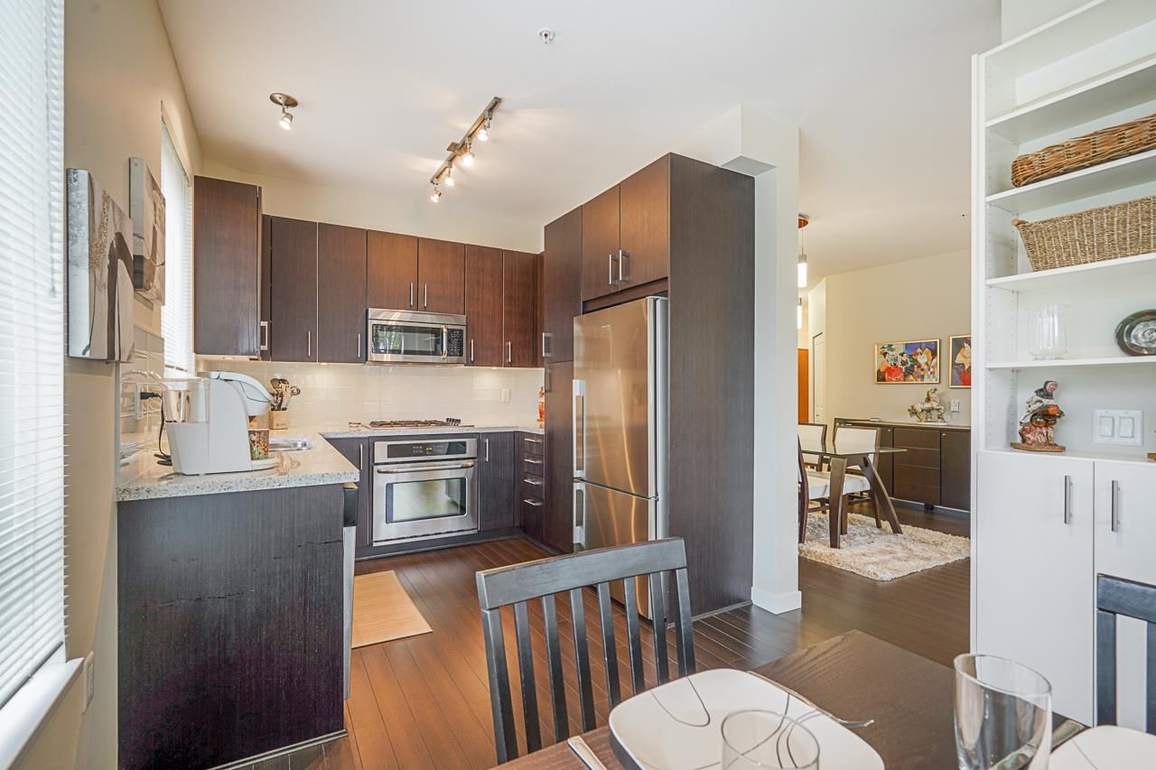 Listing Image 11