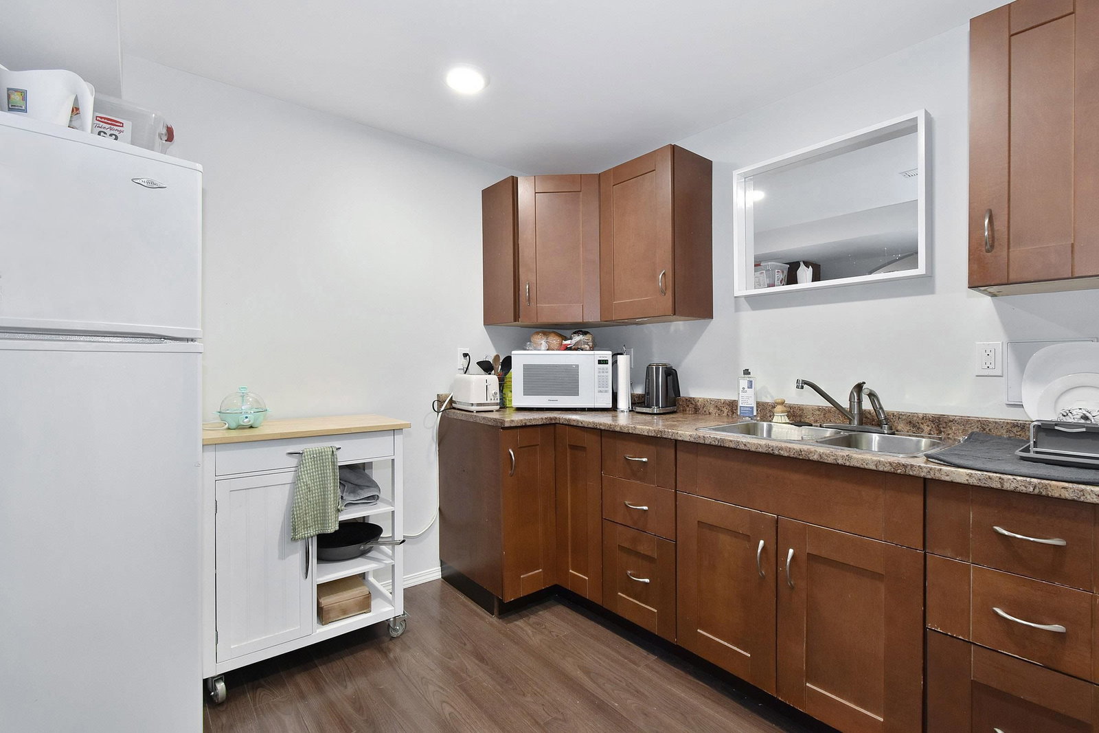 Listing Image 19