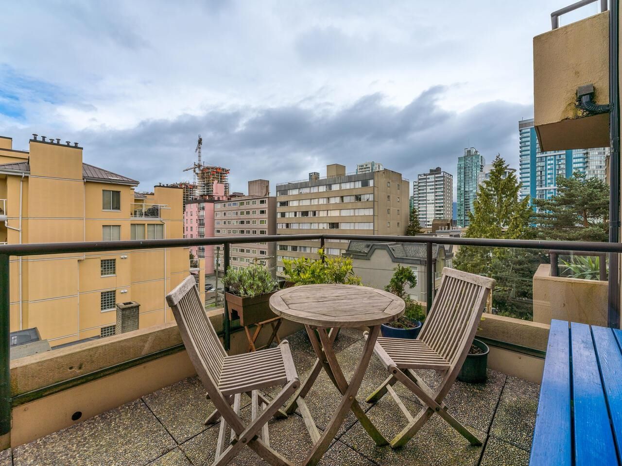 Listing Image 10