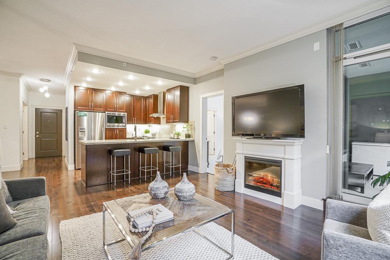 Listing Image 8