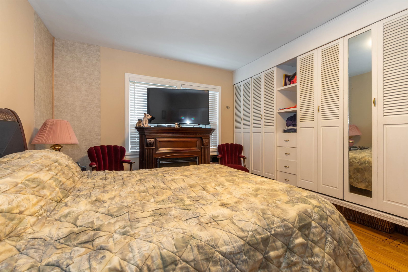 Listing Image 22