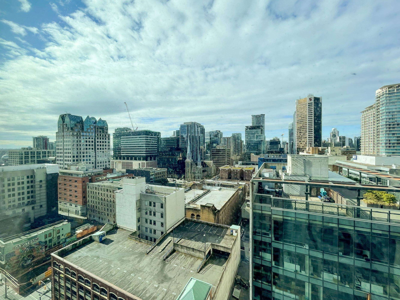 Listing Image 11
