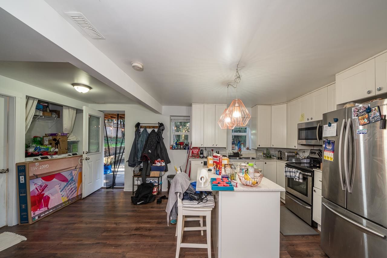 Listing Image 12