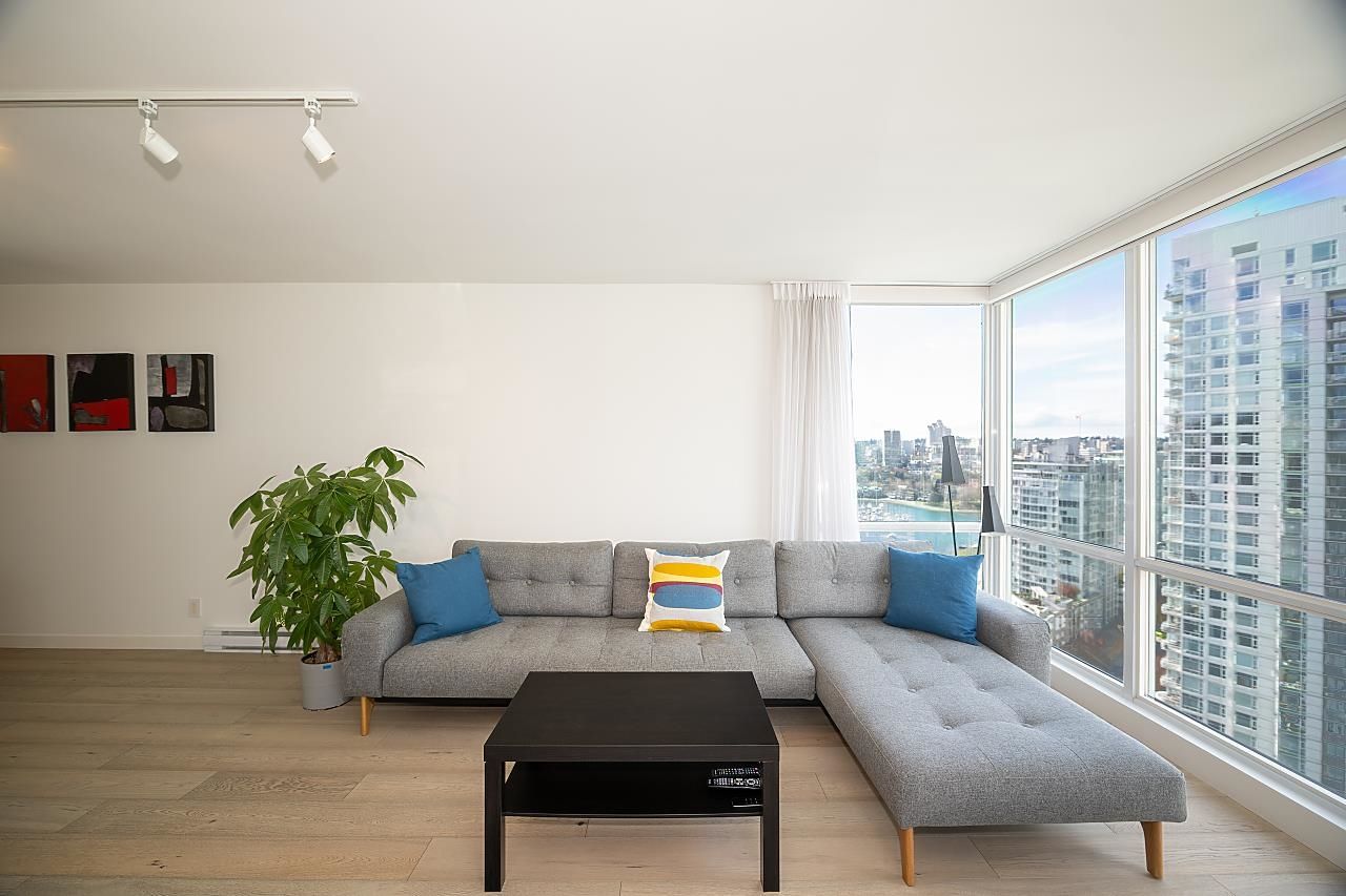 Listing Image 11