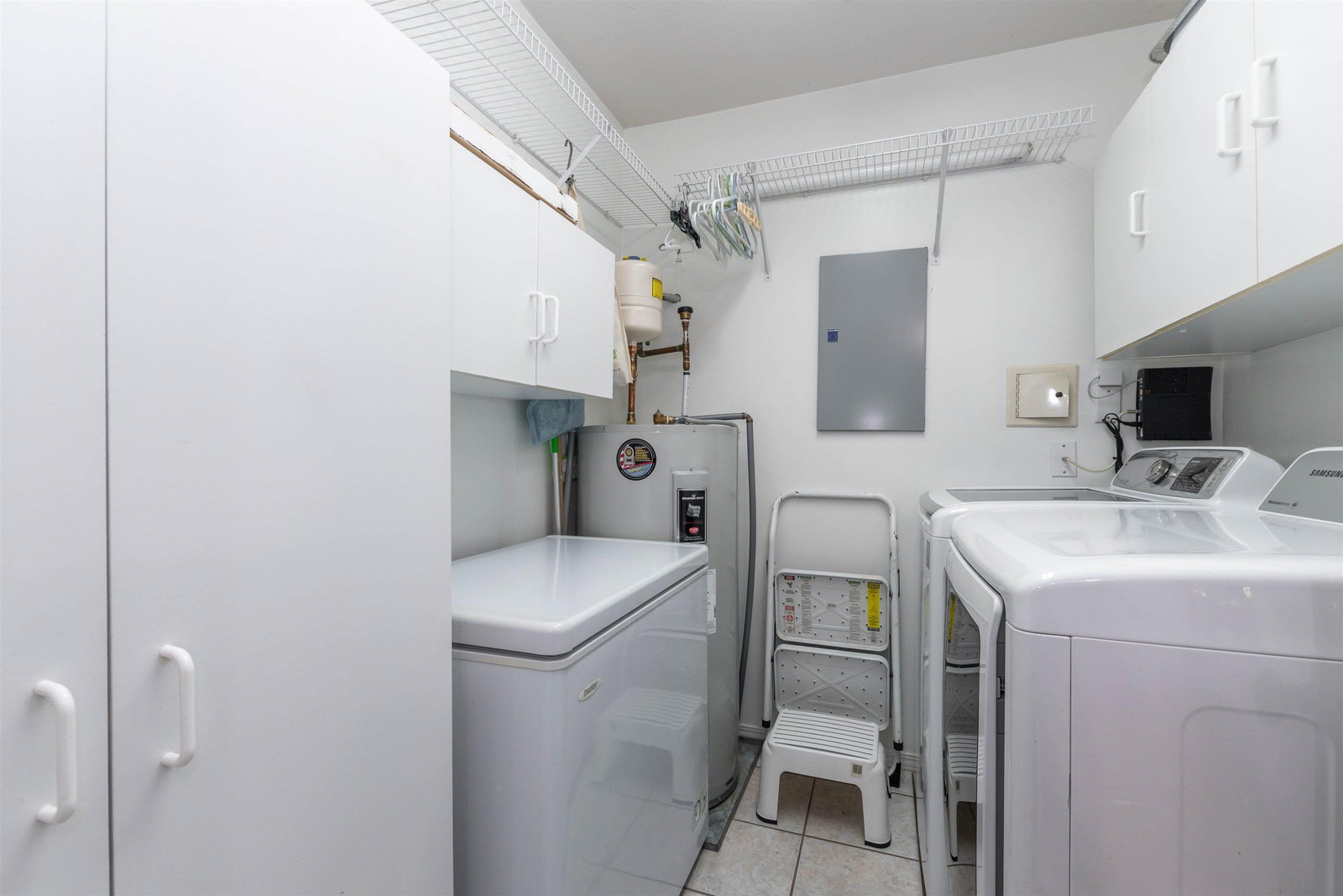 Listing Image 20