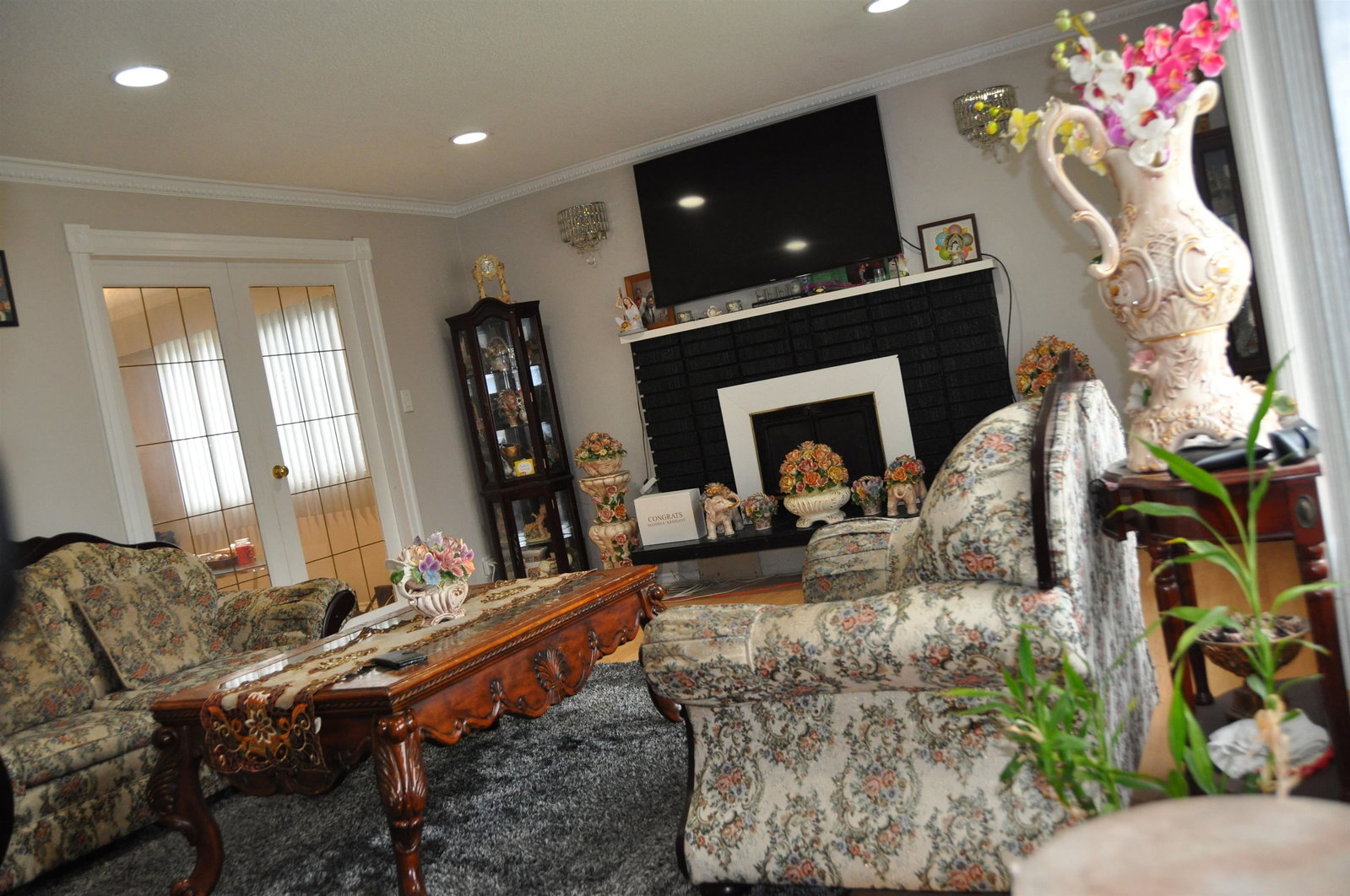 Listing Image 11