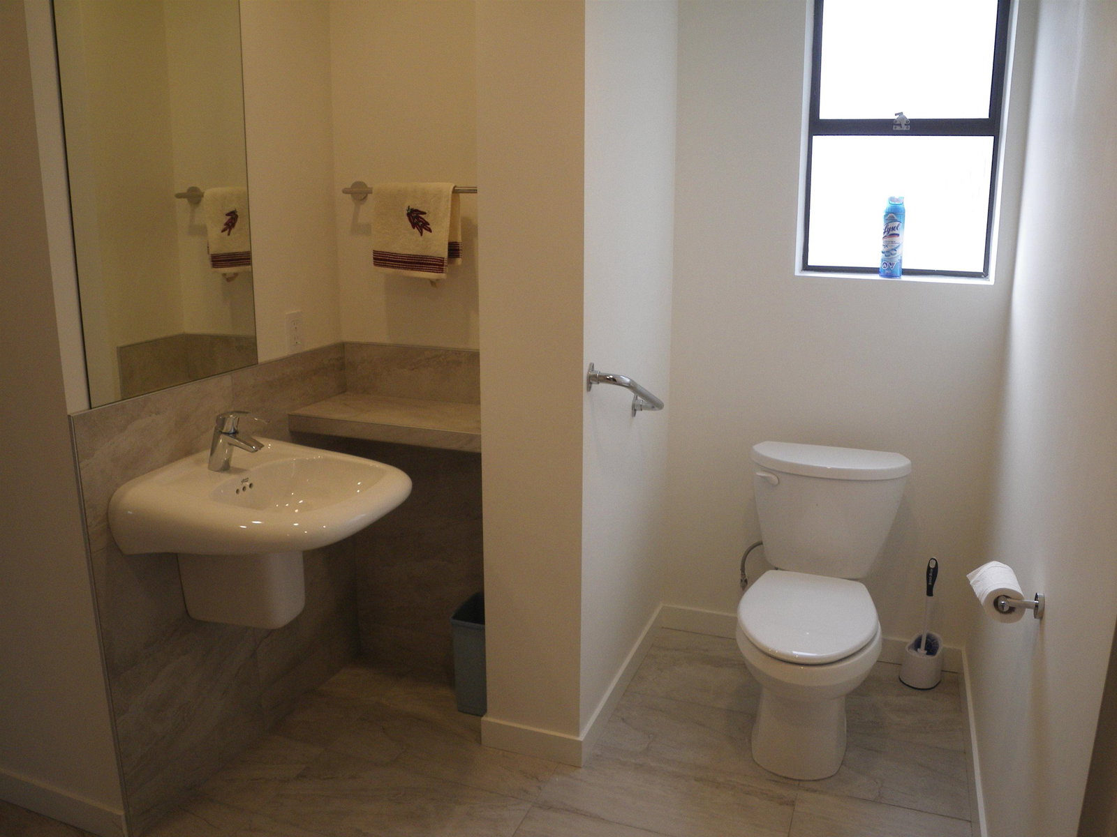 Listing Image 9