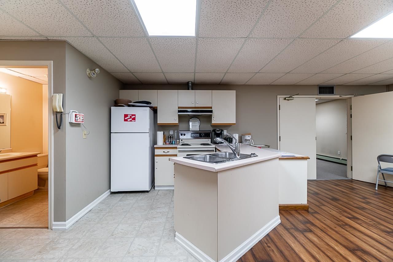 Listing Image 19