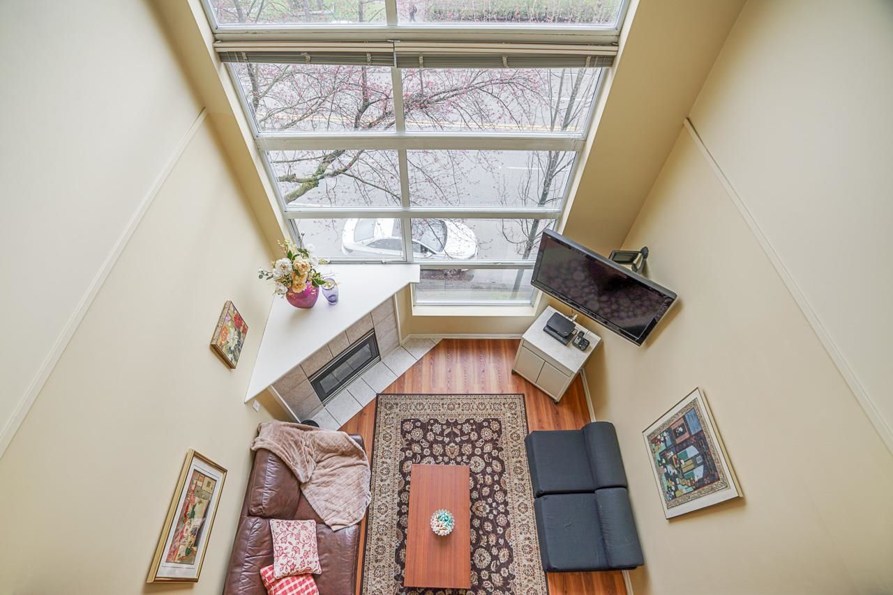 Listing Image 15