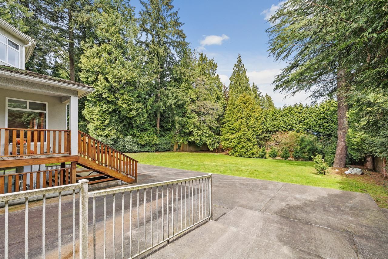 Listing Image 11